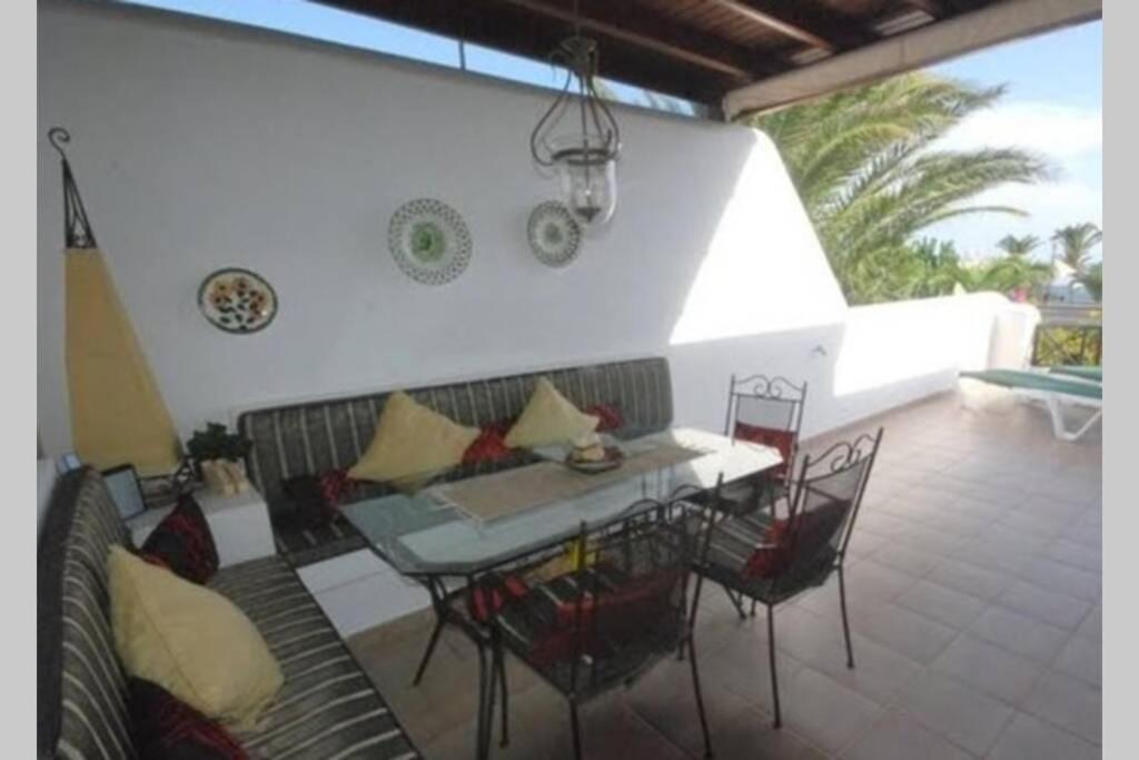 Villa Isa Sea Views Плая Бланка Екстериор снимка