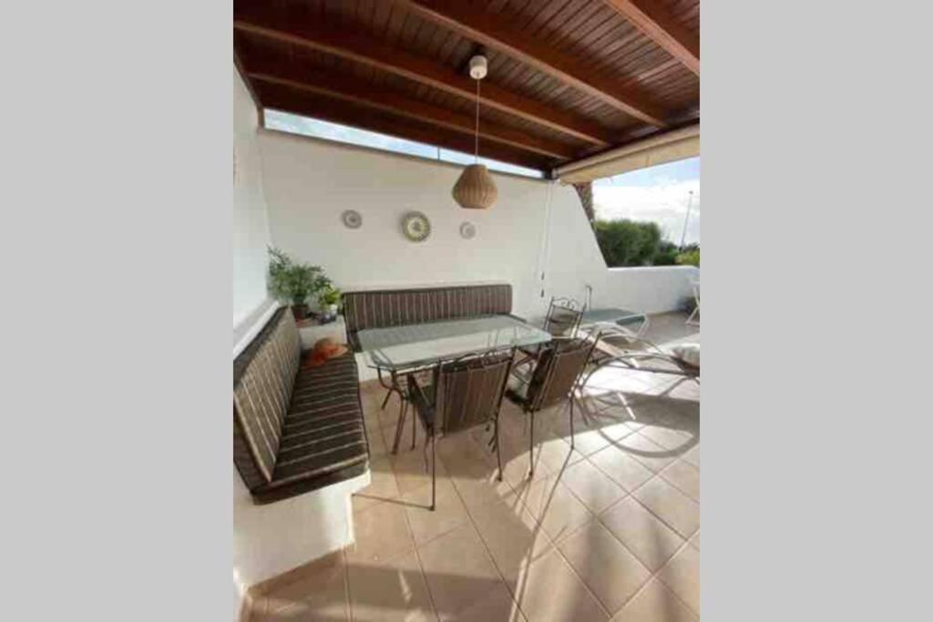 Villa Isa Sea Views Плая Бланка Екстериор снимка