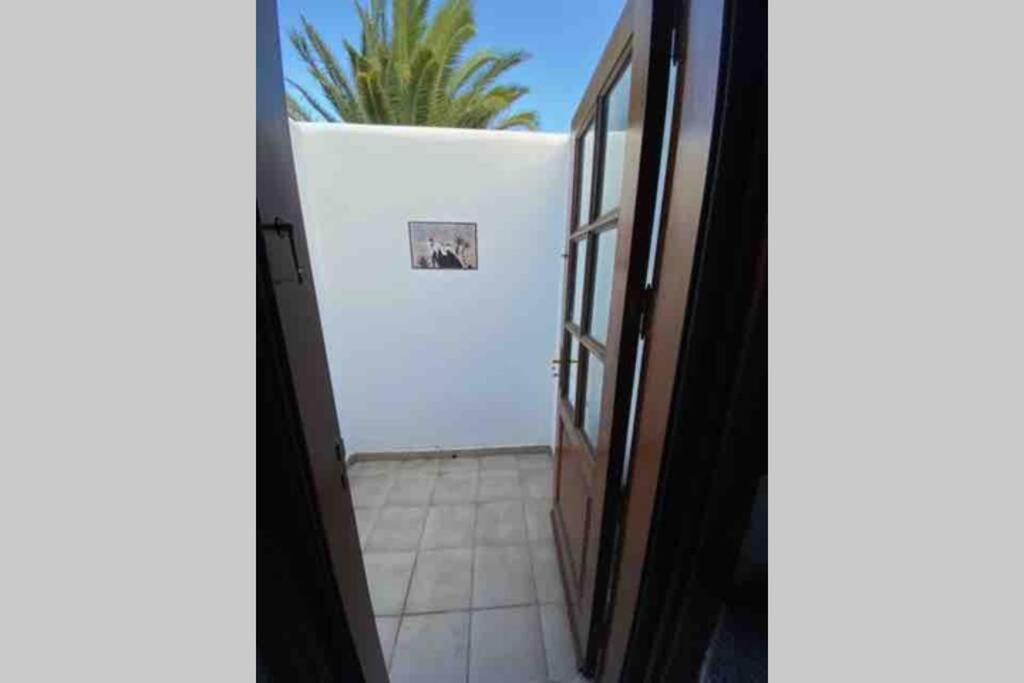 Villa Isa Sea Views Плая Бланка Екстериор снимка