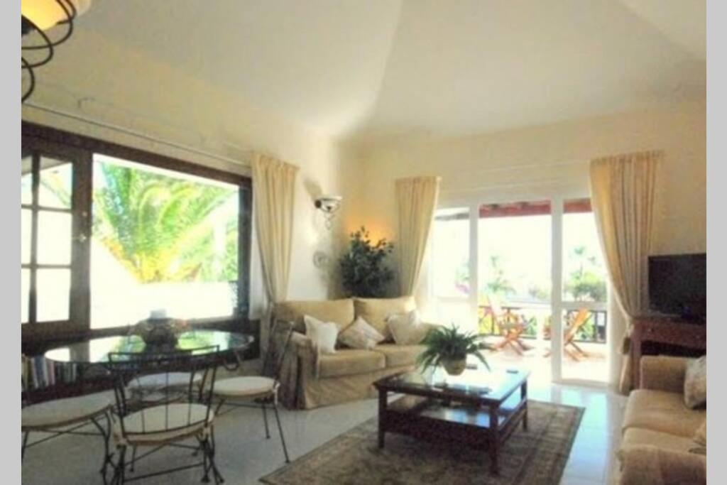 Villa Isa Sea Views Плая Бланка Екстериор снимка