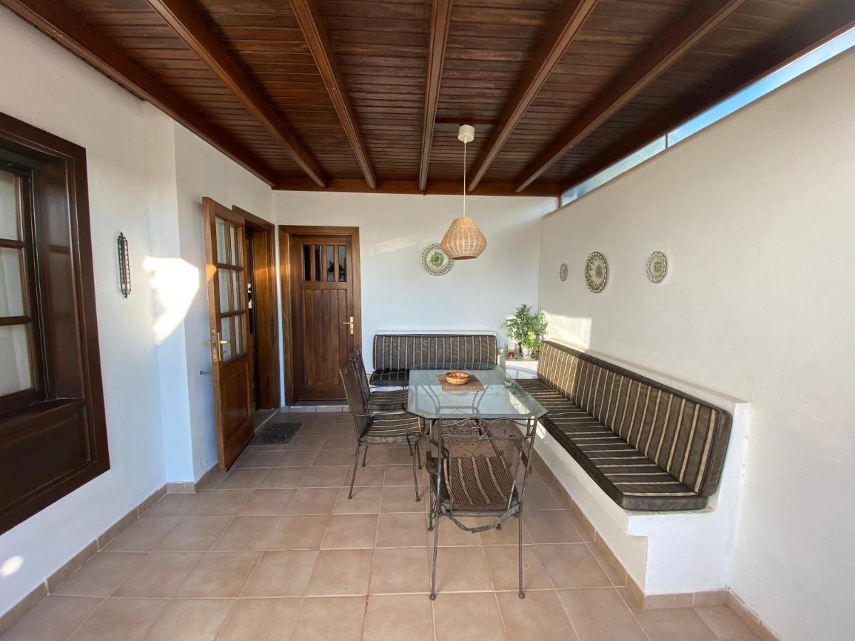 Villa Isa Sea Views Плая Бланка Екстериор снимка