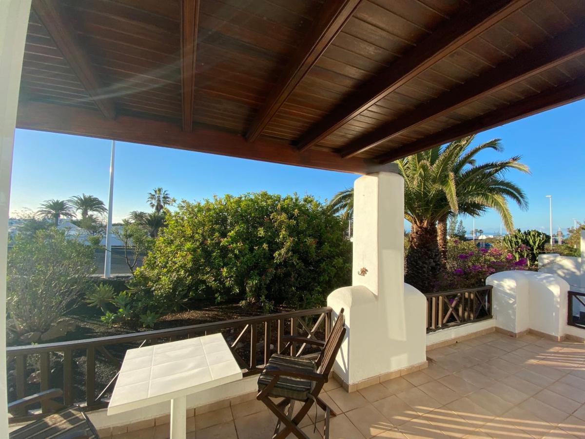 Villa Isa Sea Views Плая Бланка Екстериор снимка